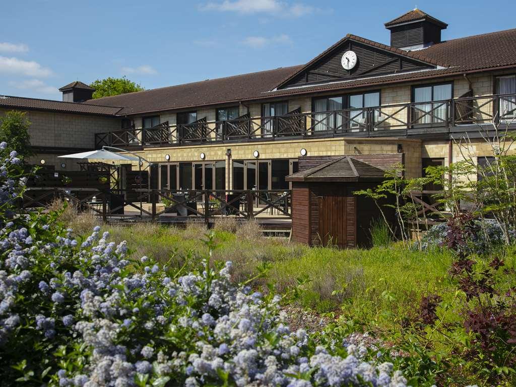 Hampshire Court Hotel & Spa باسينغستوك المظهر الخارجي الصورة