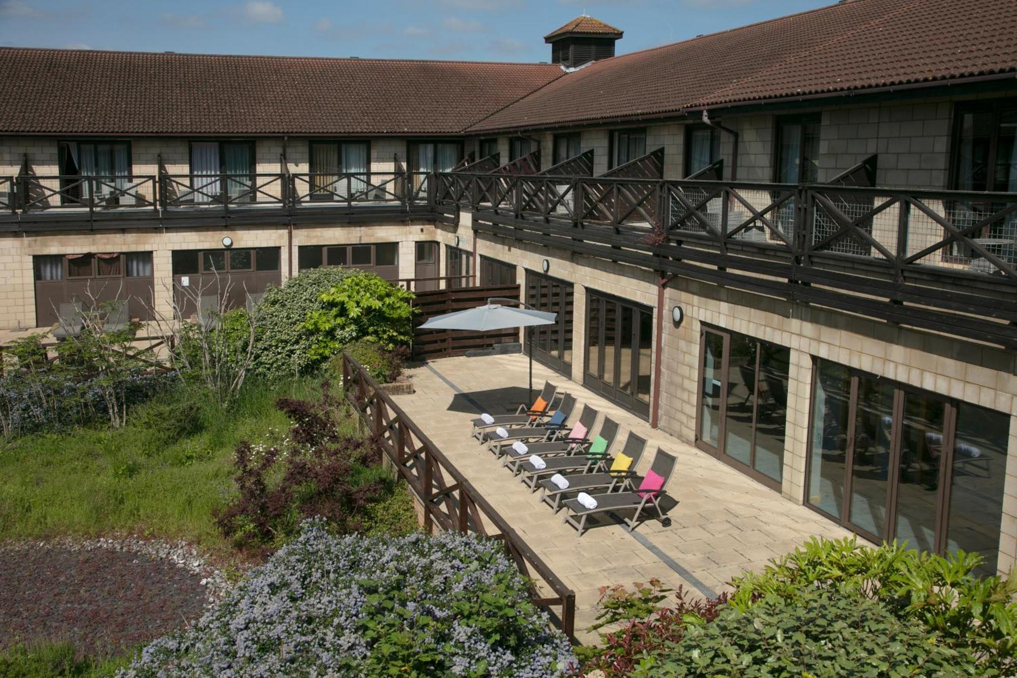 Hampshire Court Hotel & Spa باسينغستوك المظهر الخارجي الصورة