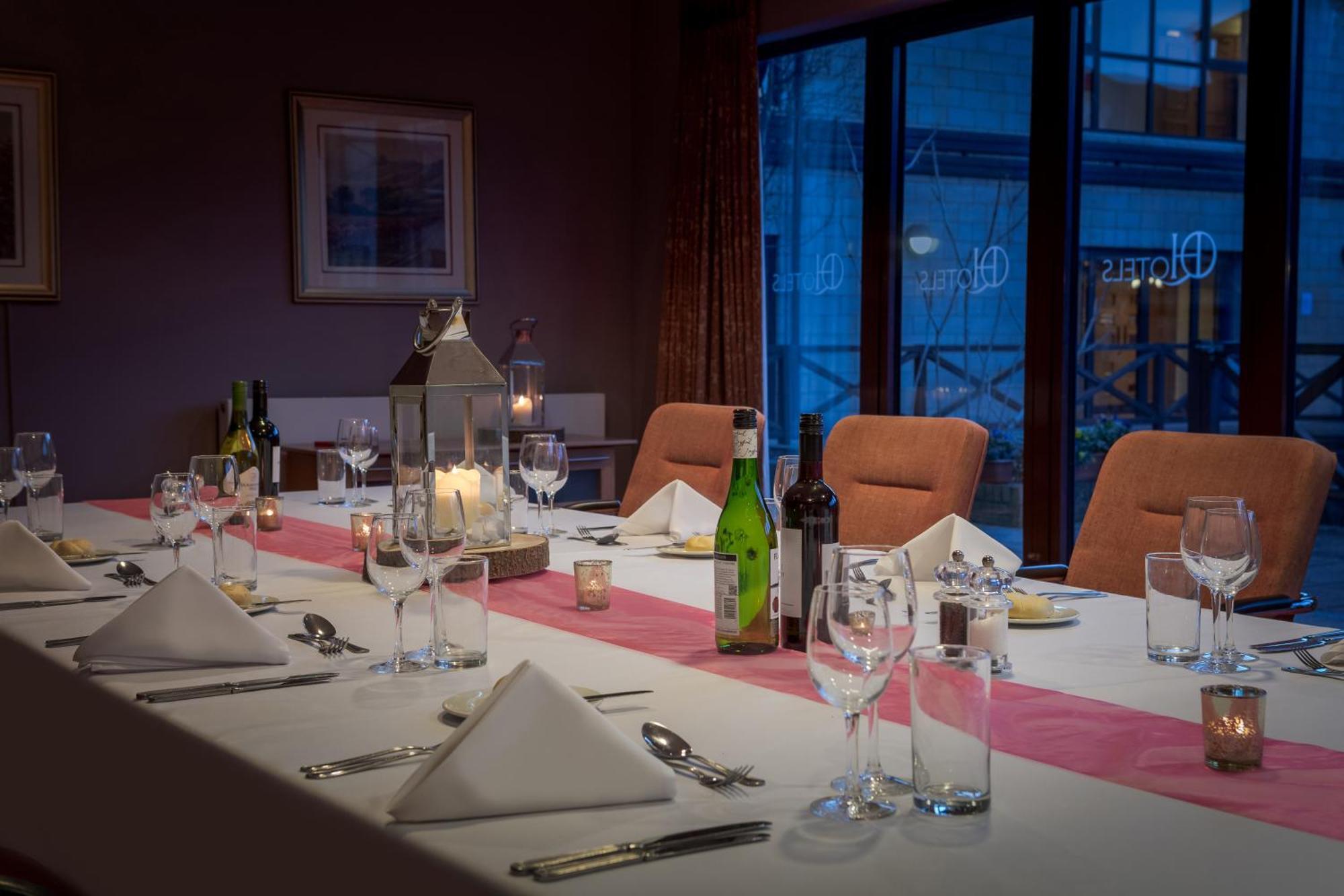 Hampshire Court Hotel & Spa باسينغستوك المظهر الخارجي الصورة