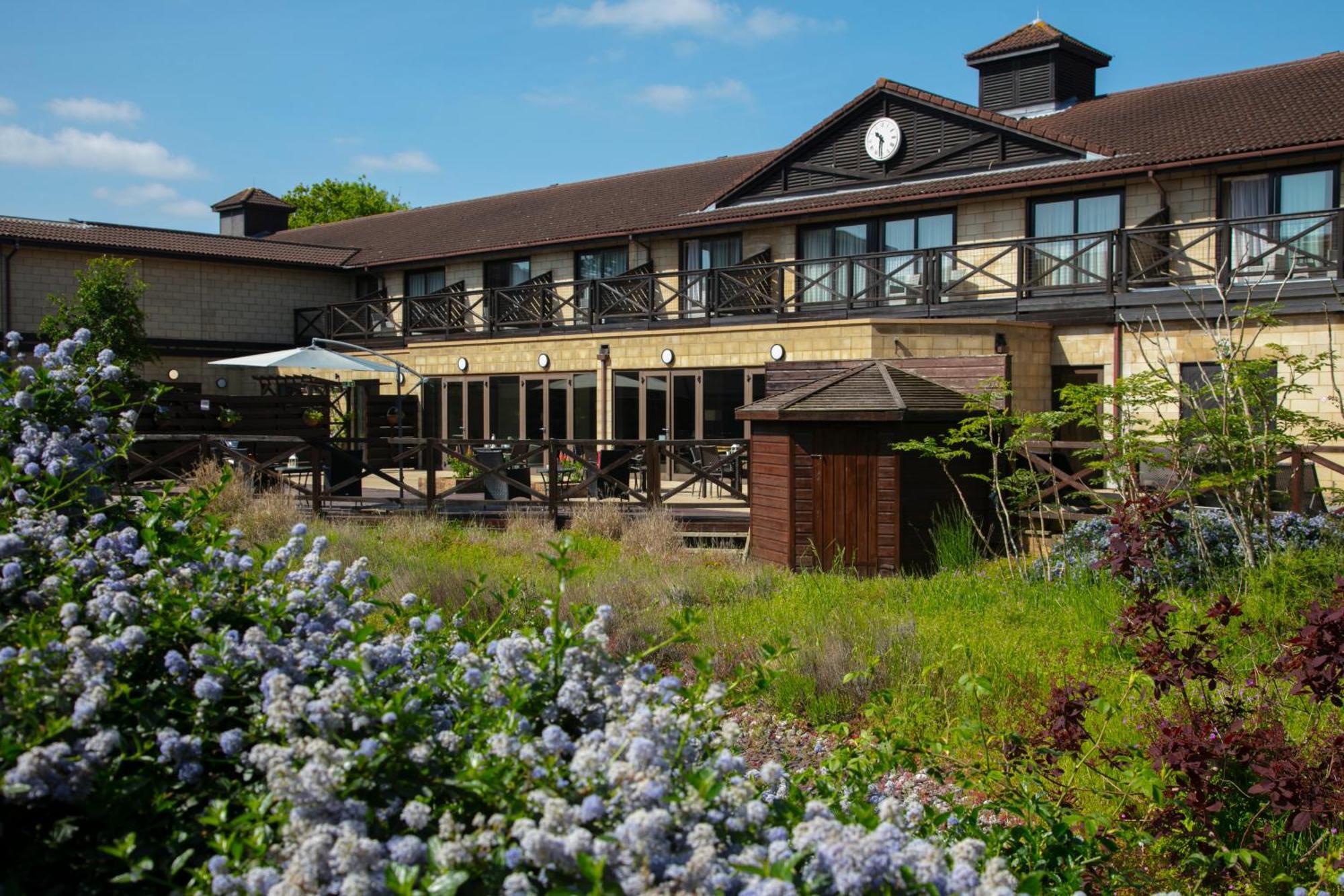 Hampshire Court Hotel & Spa باسينغستوك المظهر الخارجي الصورة