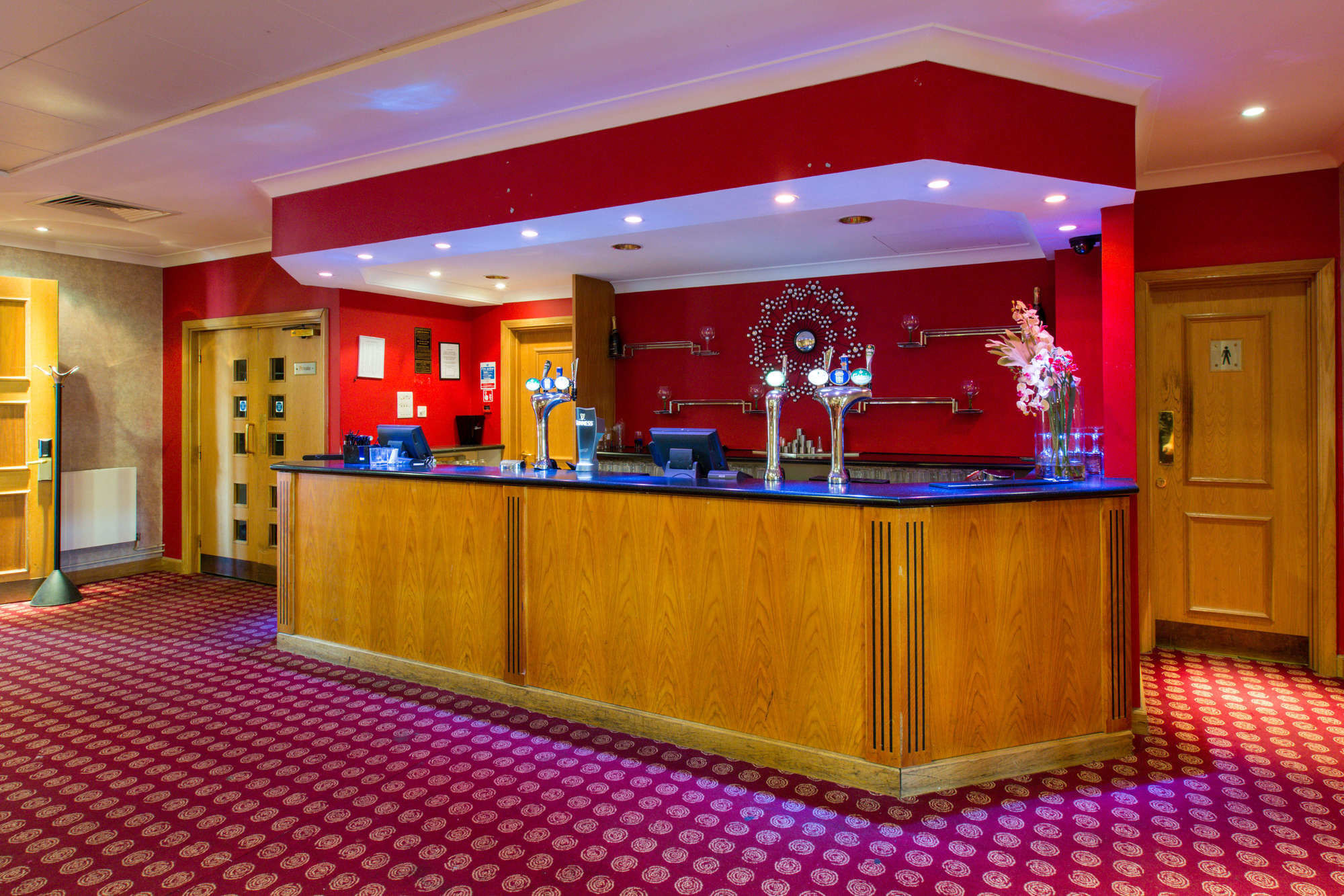 Hampshire Court Hotel & Spa باسينغستوك المظهر الخارجي الصورة